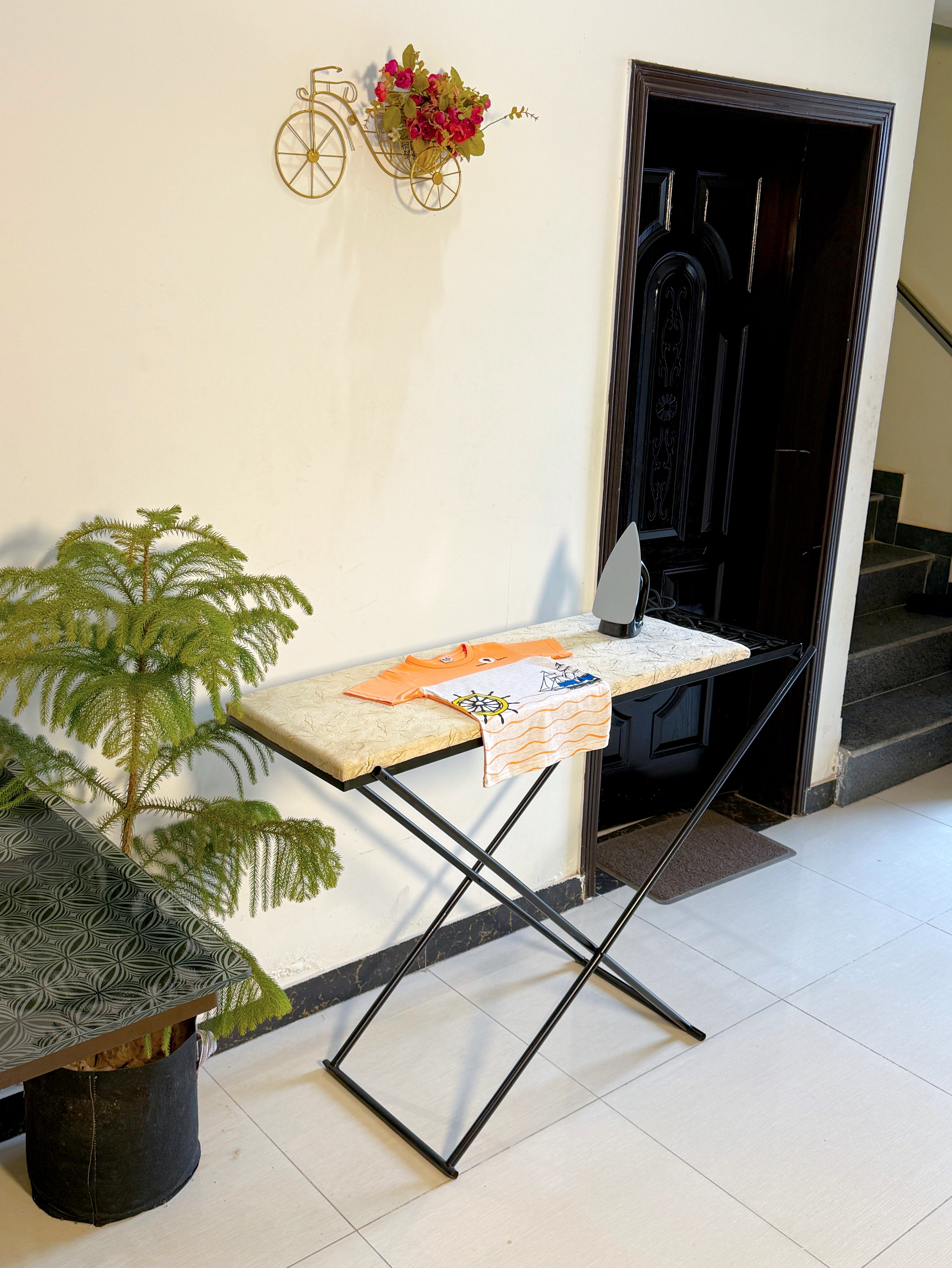 Foldable Iron Stand by Metallics Home