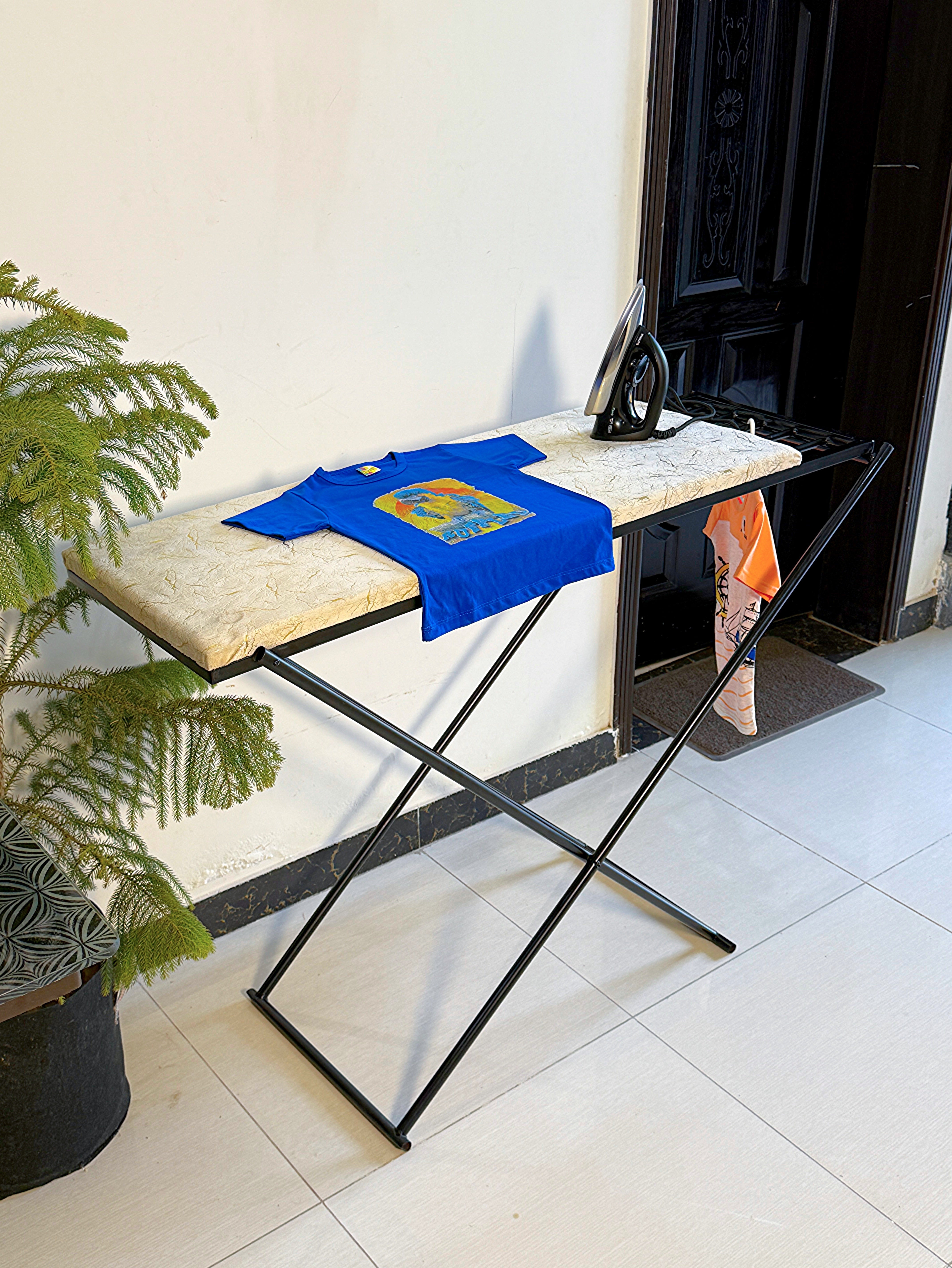 Foldable Iron Stand by Metallics Home