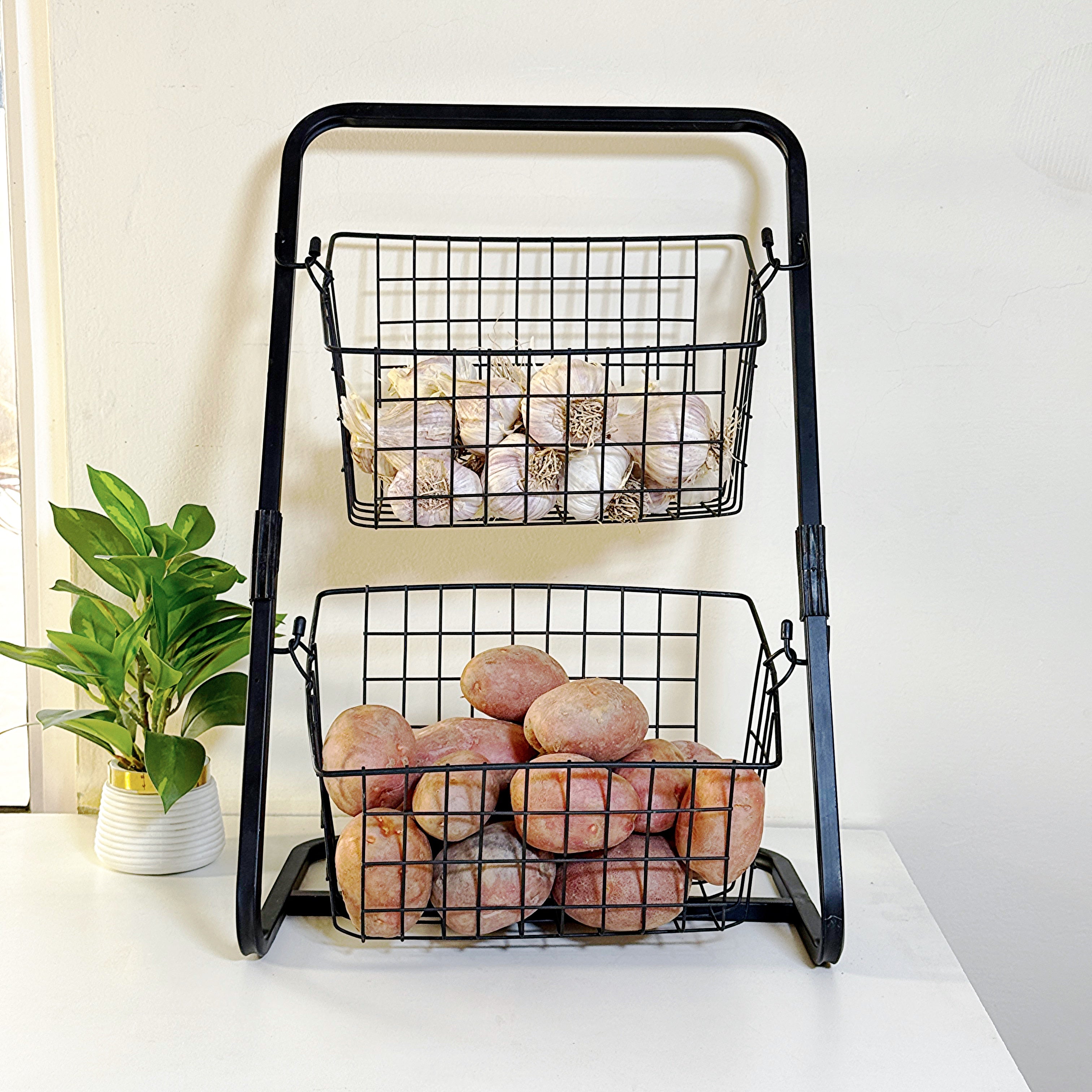 Detachable 2,3-tier fruit and vegetable stand by Metallics Home